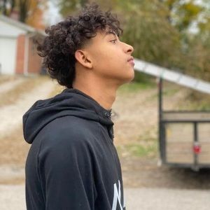 Meet your Posher, Alexander